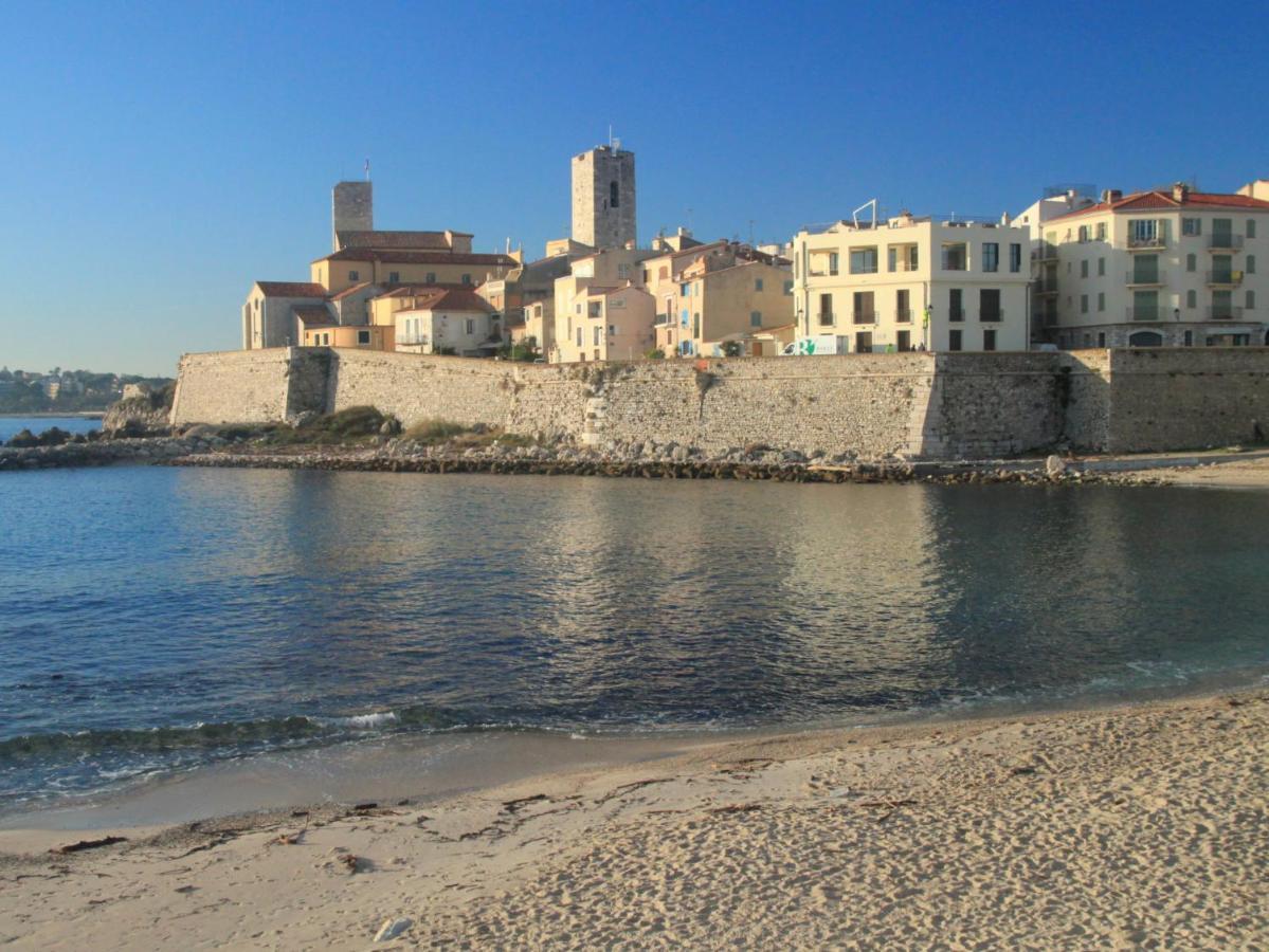 2 Pieces Climatise Avec Balcon Dans Le Vieil Antibes, Residence Avec Ascenseur エクステリア 写真